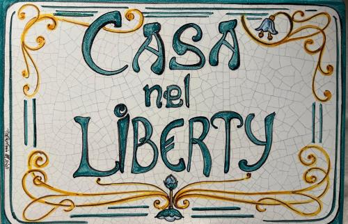 a sign that says ask not to be eaten at Casa nel Liberty in Canicattini Bagni