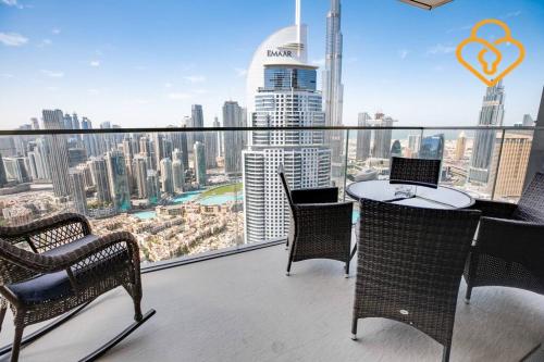Keysplease 3 BR Burj View, Dubai Mall Access Boulevard Point Tower