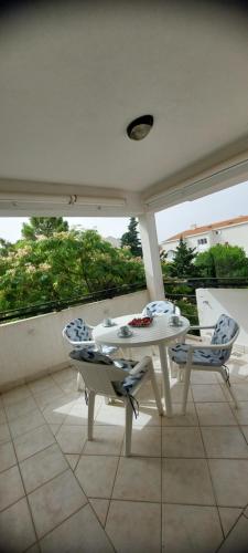 Apartment Paola Novalja,Wifi,Free Parking
