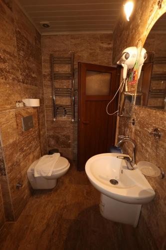 Ένα μπάνιο στο Lucky Luke Stone House