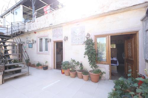 Το κτήριο όπου στεγάζεται  το δωμάτιο σε οικογενειακή κατοικία