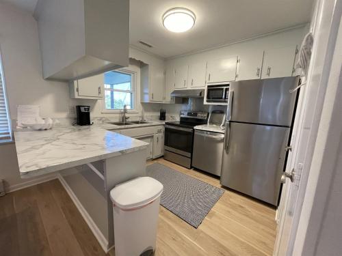 Dapur atau dapur kecil di 58223 Dunes Dr Home