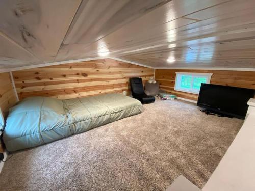 Billede fra billedgalleriet på Beautiful Tiny Home Cabin perfect for families! i Jonah