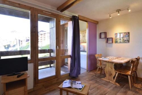 Χώρος καθιστικού στο Résidence Beryl - Studio agréable · Centre station · Vue vallée · Balcon MAE-3610