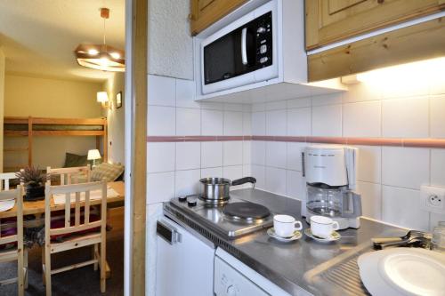 Photo de la galerie de l'établissement Résidence Amethyste - Studio pour 4 Personnes 93, à Mâcot La Plagne