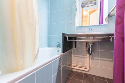 Ένα μπάνιο στο Résidence Le Bastion I - Superbe studio cabine rénové très lumineux MAE-8934