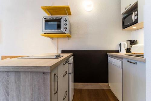 Photo de la galerie de l'établissement Résidence Les Pentes - Studio bien équipé au centre du village des Coches MAE-9064, à La Plagne Tarentaise