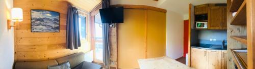 Photo de la galerie de l'établissement Résidence Les Choucas - Appartement sur les pistes MAE-4284, à Aime La Plagne