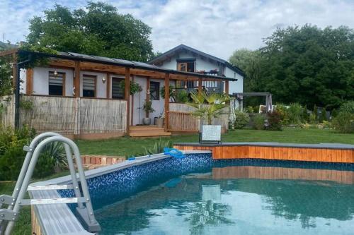 Holiday Home in Stepnica with Sauna & Jacuzzi