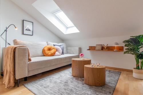 Ένα ή περισσότερα κρεβάτια σε δωμάτιο στο Apartment Sternenhimmel I Aufzug I Stellplatz I Modern