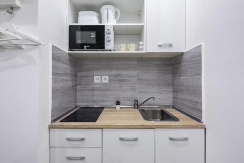 Extreme Central - Ultra Mini Studio 1077 Budapest, Wesselényi utca 8 kép - 3