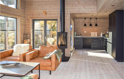 Posezení v ubytování Beautiful Home In Drangedal With Sauna