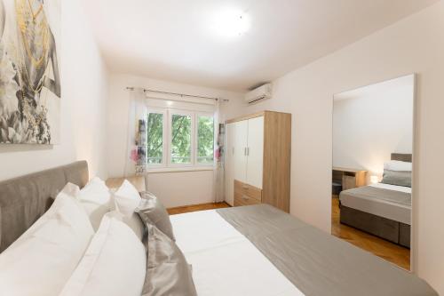 Apartment Central to Beach & Old town