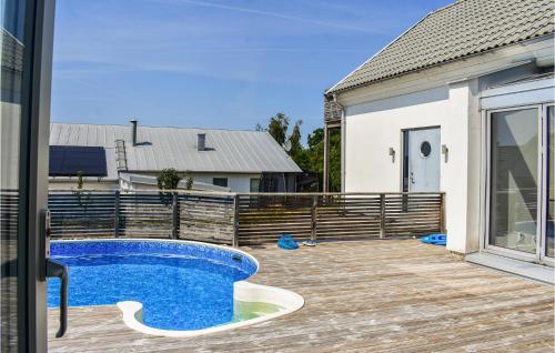 Bazén v ubytování 4 Bedroom Stunning Home In Ramdala nebo v jeho okolí