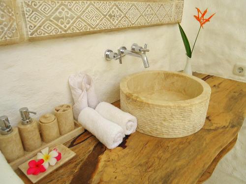 Φωτογραφία από το άλμπουμ του Villa Rustic Charm σε Νησιά Γκίλι