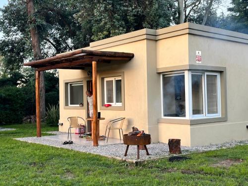Bangunan di mana terletaknya the country house