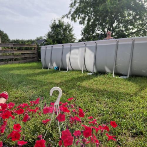 Zahrada ubytování Szary Domek 3 jacuzzi kominek jezioro klimatyzacja