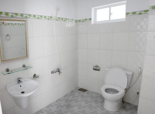 Bilik mandi di Hung Phuc Mui Ne Hotel
