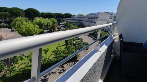 Studio rénové, proche plage couchant, 4 pers, clim, parking privé et wifi privatif