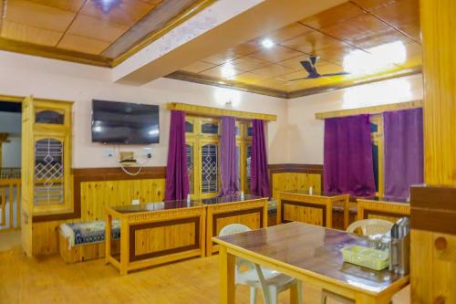 TV a/nebo společenská místnost v ubytování Hotel Thachung
