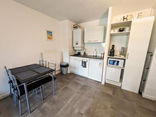 Photo de la galerie de l'établissement Le petit Mimosa, rdc, 3 piscines, proche plages, 15mn Cannes, à Mandelieu-la-Napoule