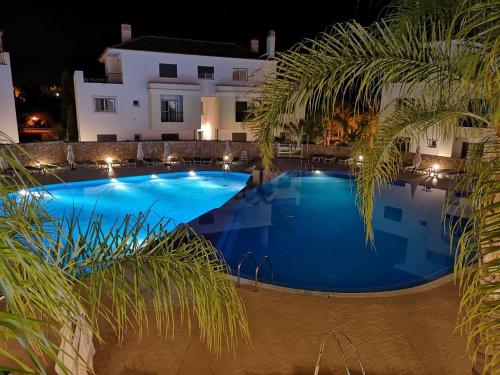 Cabanas de Tavira O Pomar Gorgeous 3 times en-suite Townhouse