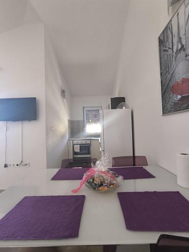 Apartments Otok 2