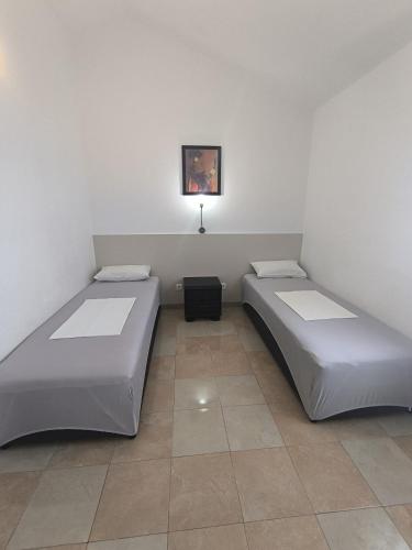 Apartments Otok 2