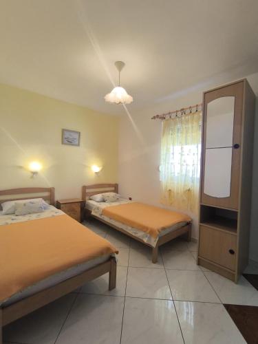 Apartments Otok