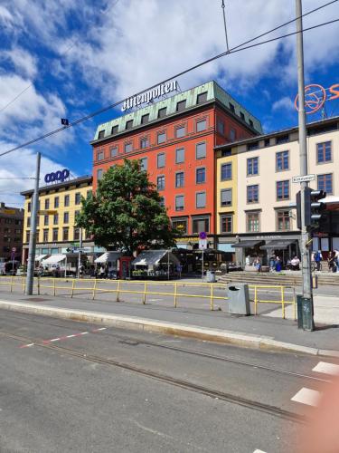 Το κτήριο όπου στεγάζεται  το διαμέρισμα