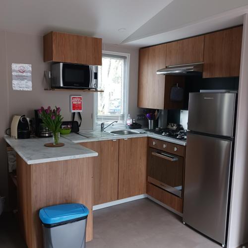 Photo de la galerie de l'établissement Mobil home 6-8 places St brėvin les pins 44, à Saint-Brévin-les-Pins