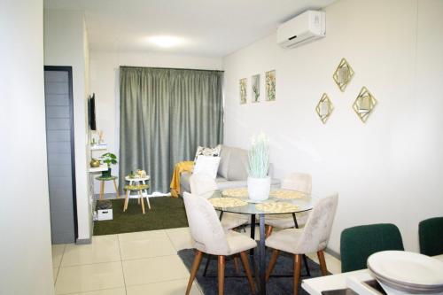 Shomer Merensky Apartment