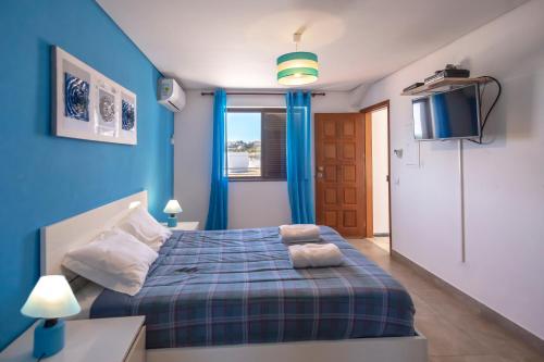 Katil atau katil-katil dalam bilik di ★ Sea View ★ 1 Minute to Oldtown and Beach ★