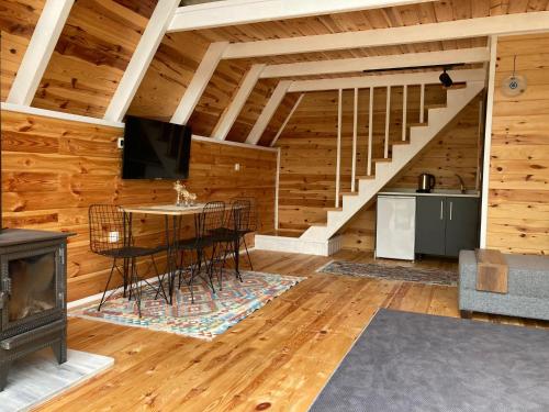 Et opholdsområde på Ardeşen Kladimos Bungalov