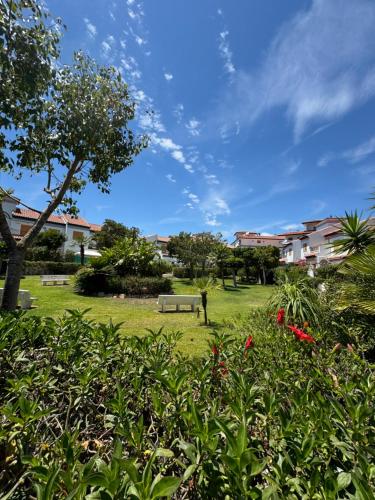 Vonkajšia záhrada v ubytovaní Apartment in La Mata Parquemar