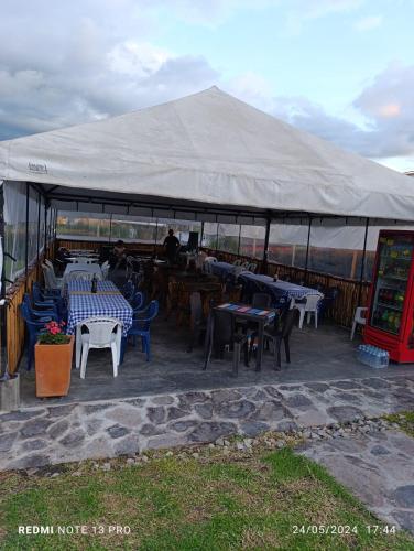 Restaurace v ubytování Casa El Roble paipa