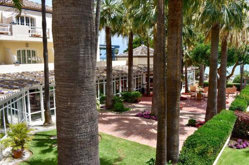 Сад в Las Dunas Grand Luxury