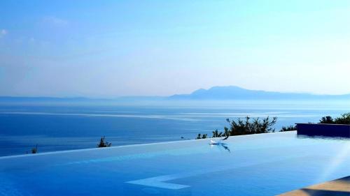 Gallery image of Sól by Privé - Boutique Hotel - Kepi i Rodonit in Shetaj