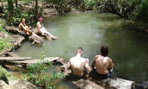 Clients de l'établissement Sigiriya River Side Resort