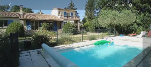 Villa provençale avec piscine et appartement privatif