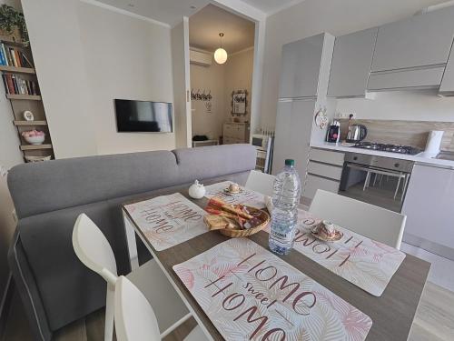 Kuchyň nebo kuchyňský kout v ubytování Casa AntoLù