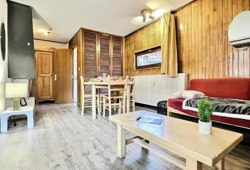 Résidence Grand Tichot B2 - Appartement 2 pièces 5 personnes à Tignes proche des pistes et des commerces dans le quartier du Val Claret. Appartement situé MAE-2055