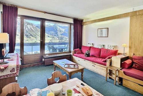Résidence Le Bec Rouge - Studio 4 personnes à Tignes ski aux pieds et proche des commerces dans le quartier du Lac. Vue imprenable sur le Lac. MAE-2118