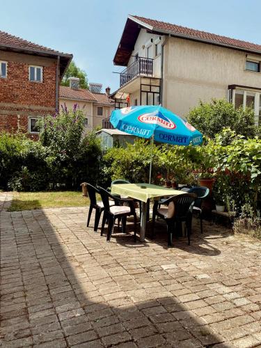 Gallery image of Central Comfort Apartment 5 Minute Walk to Beach, Free Parking, 2 BR in Struga
