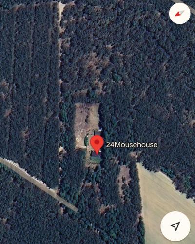 Landskap semula jadi dekat dengan rumah percutian