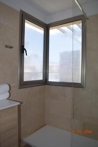 Et badeværelse på Sun Bay Villa nº47