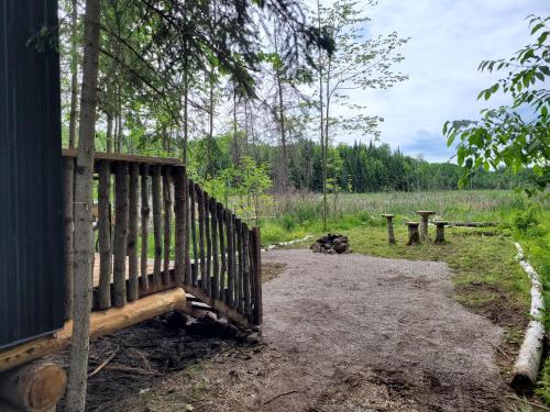 Fotografie z fotogalerie ubytování Wood Duck Cabin, Hike in or 4x4 vehicle, 120m v destinaci Golden Lake