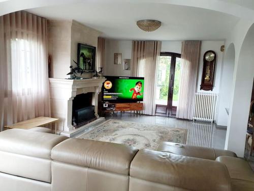 Maison avec jardin 6 min du RER