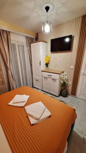 Ένα ή περισσότερα κρεβάτια σε δωμάτιο στο Apartments Blago Sutomore