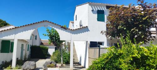 Bygningen som feriehuset ligger i